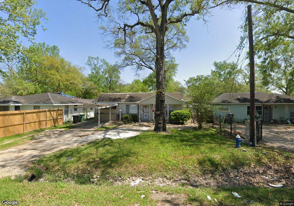 8728 Dodson St, Houston, TX 77093 - photo 1
