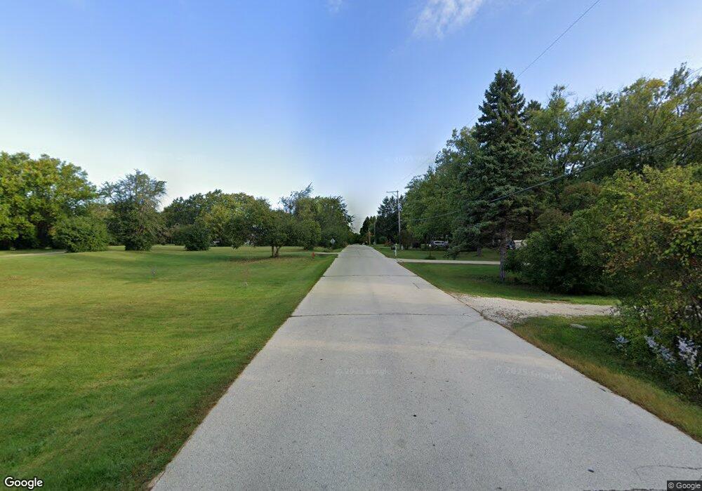 W148N7450 Woodland Dr, Menomonee Falls, WI 53051 - photo 1