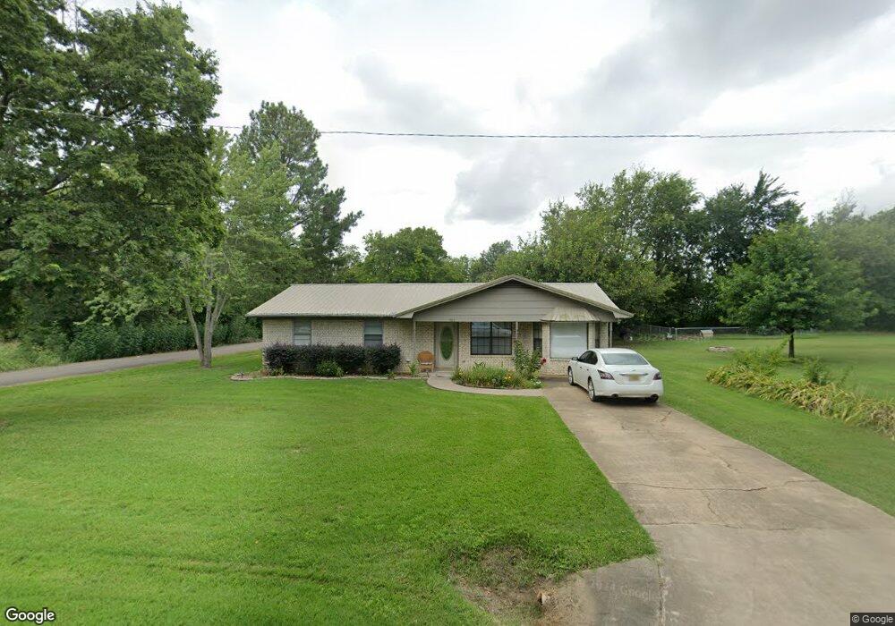 703 W Texas St, Hugo, OK 74743 - photo 1
