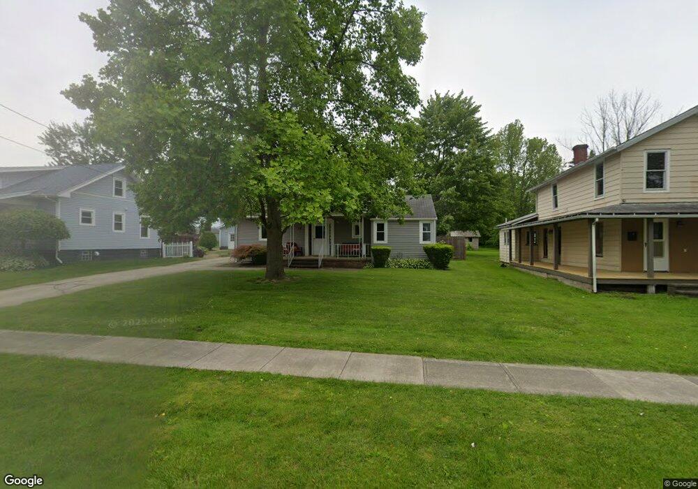 70 W Walnut St, Jefferson, OH 44047 - photo 1