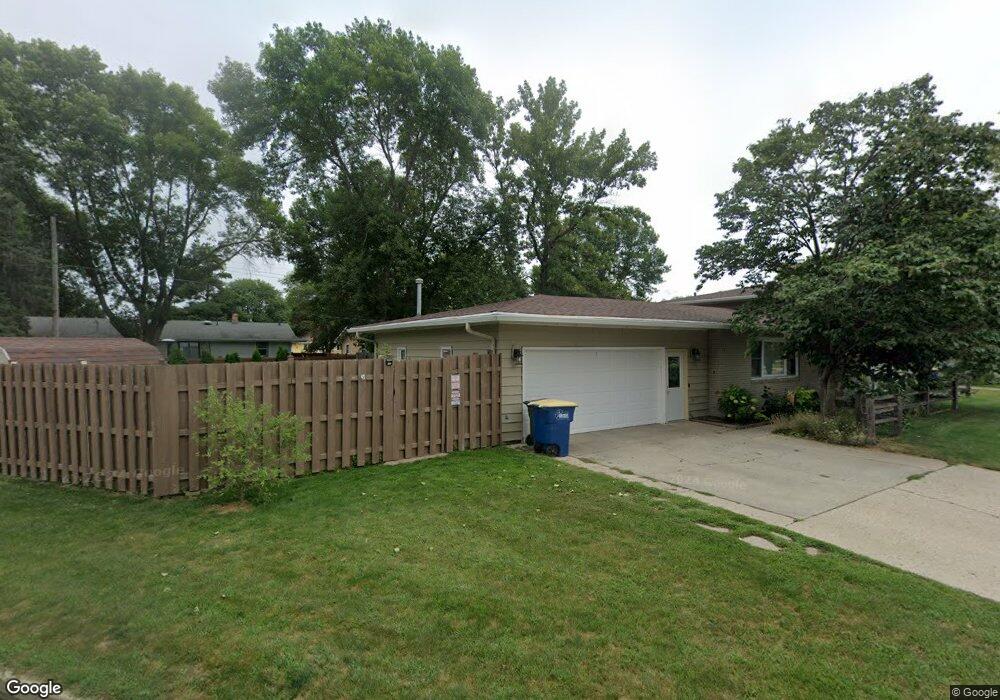 1106 5th Ave SW, Jamestown, ND 58401 - photo 1