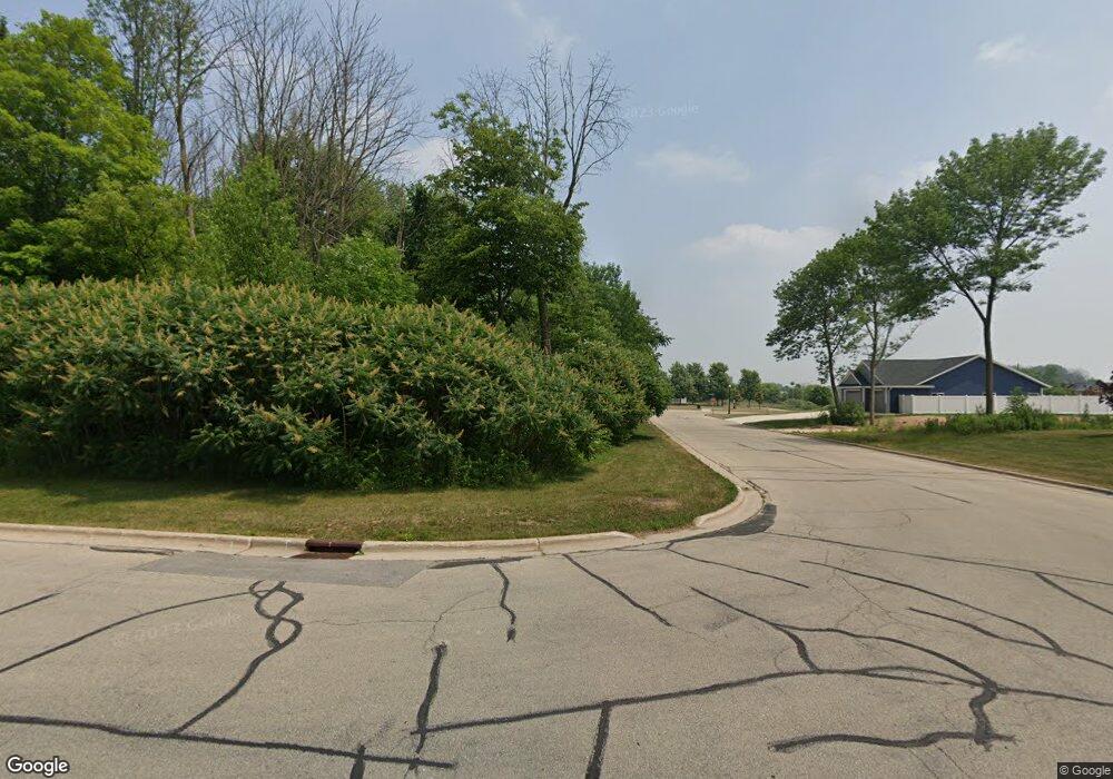 806 Daybreak Ct, Denmark, WI 54208 - photo 1