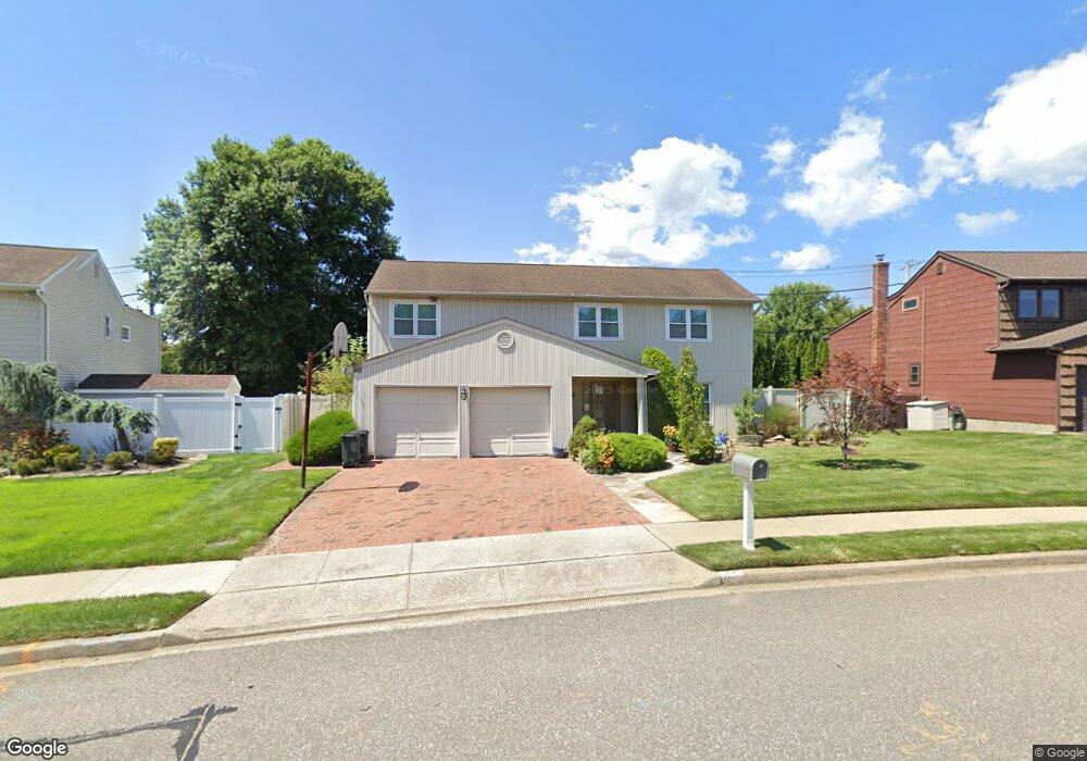 17 Jacob Rd, Plainview, NY 11803 - photo 1