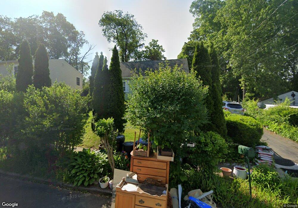 82 Wenham St, West Haven, CT 06516 - photo 1