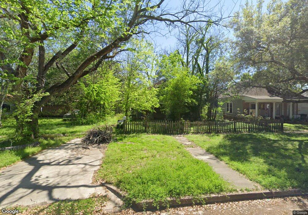 1308 6th St, Bay City, TX 77414 - photo 1