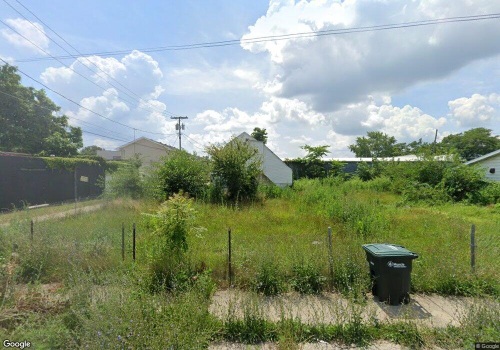 111 W 8th St, Muncie, IN 47302 - photo 1