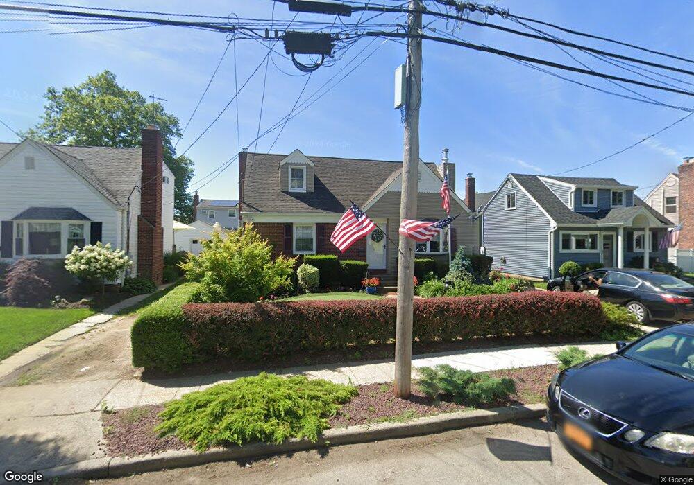 1068 Steele Blvd, Baldwin, NY 11510 - photo 1