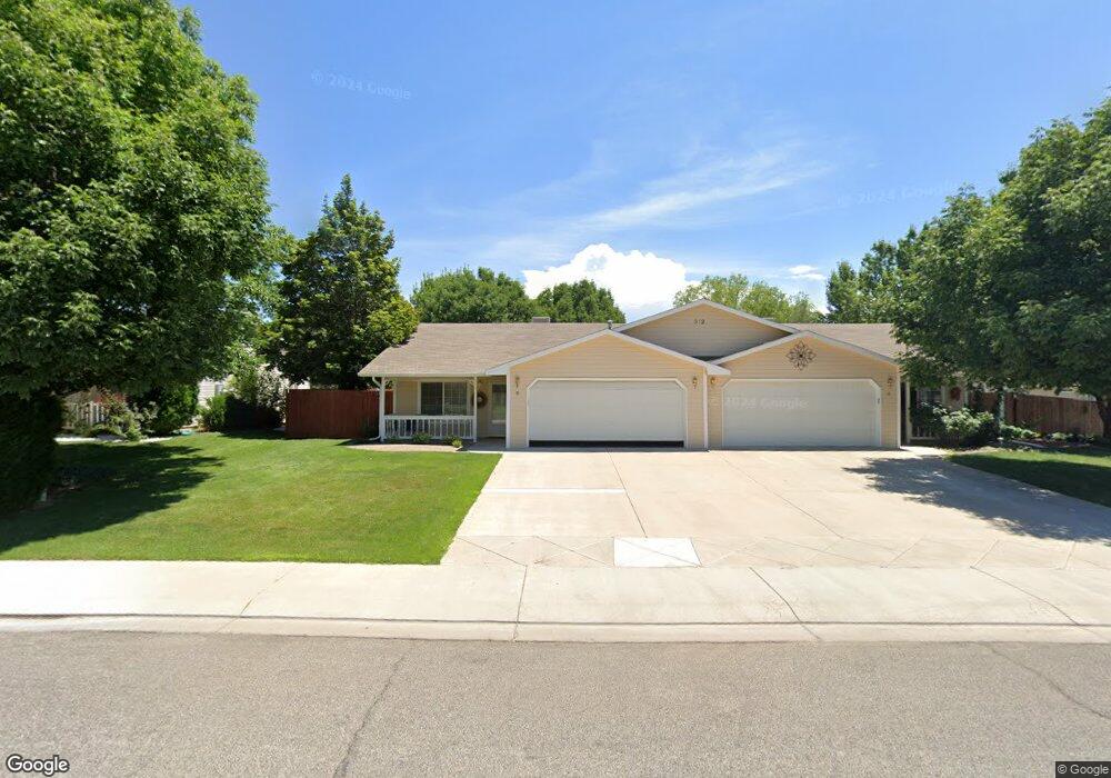 512 April Ln unit B, Grand Junction, CO 81504 - photo 1