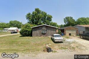 600 N Oswego St, Spring Bay, IL 61611