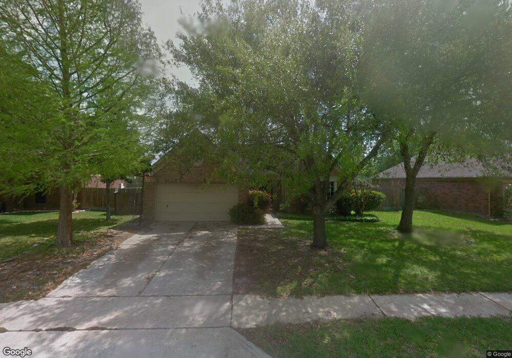 3909 Spring Circle Dr E, Pearland, TX 77584 - photo 1