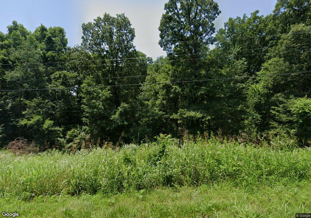 140 Waverly Rd, Tennessee Ridge, TN 37178 - photo 1