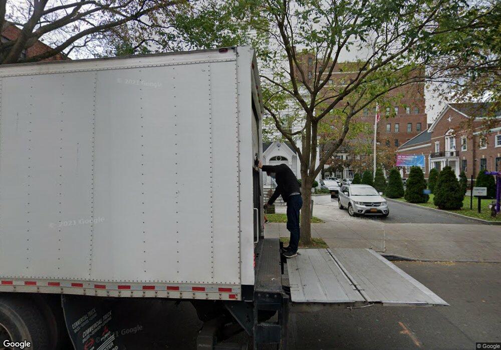 89 164 St, Jamaica, NY 11433 - photo 1