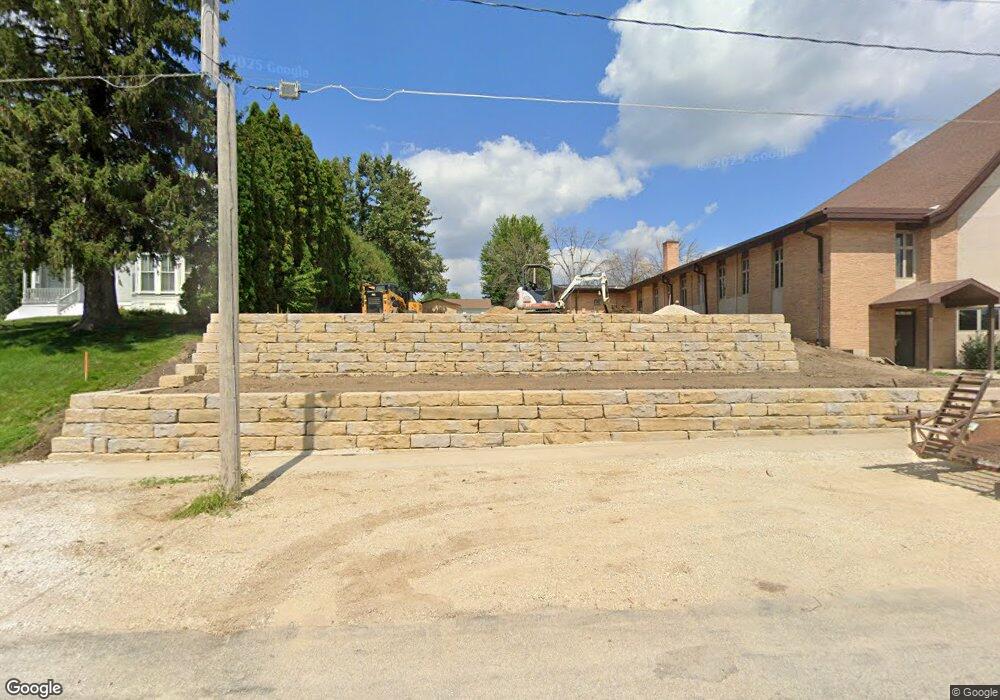 202 W Plum St, West Union, IA 52175 - photo 1