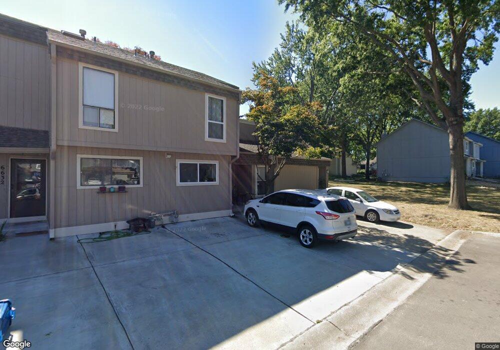 6628 Halsey St, Shawnee, KS 66216 - photo 1