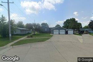 34 Williams Cir, Hills, IA 52235