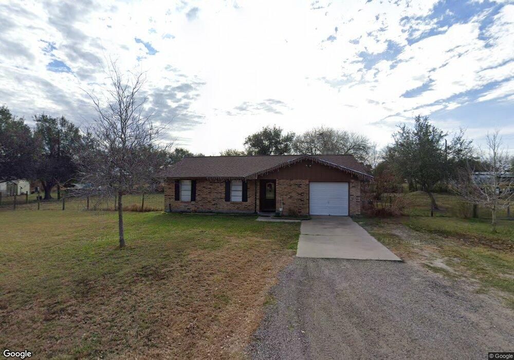 2634 Tonya Ln, Beeville, TX 78102 - photo 1