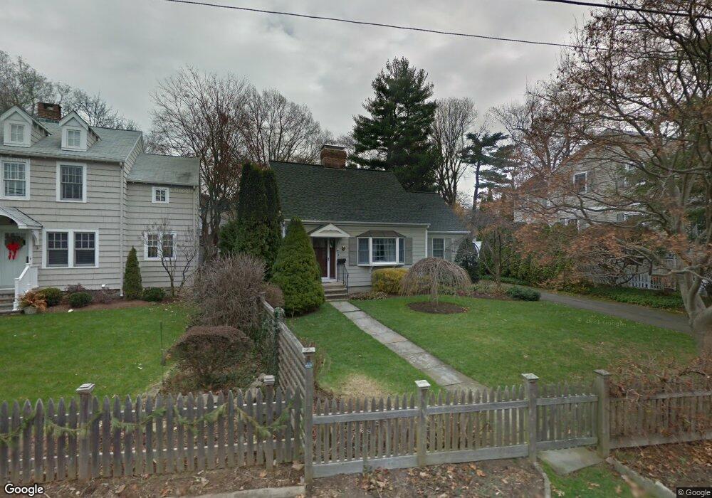 11 Crest Rd, Norwalk, CT 06853 - photo 1