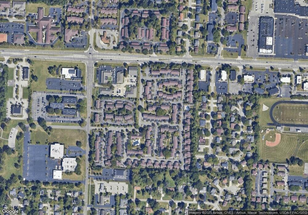 1687 Saint Albans Ct, Columbus, OH 43220 - photo 1