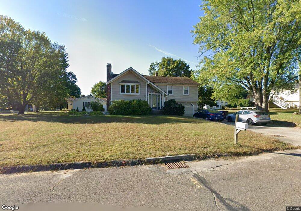 4 Robin Rd, Easthampton, MA 01027 - photo 1