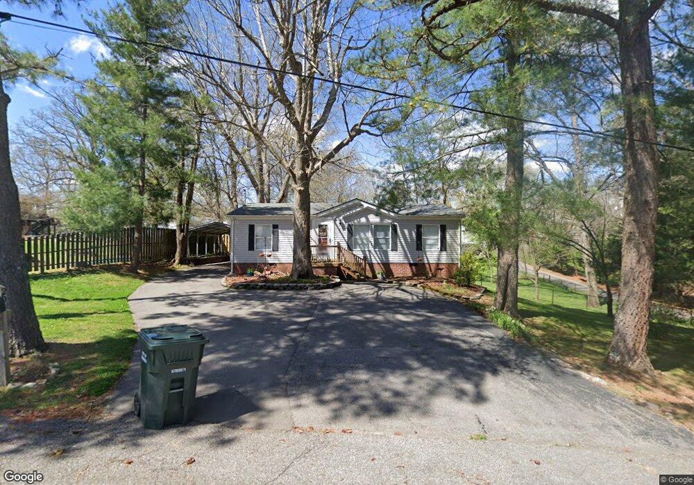 204 Oak Dr, Dickson, TN 37055 - photo 1