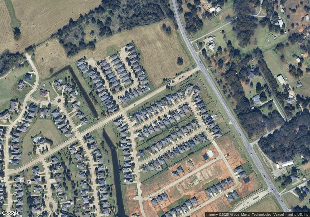 309 Paddle Boat Dr, Granbury, TX 76049 - photo 1