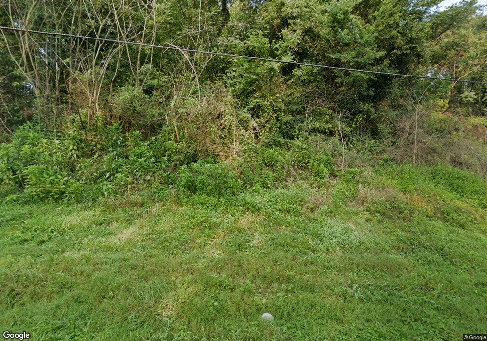 210 Sycamore St, Florence, AL 35630 - photo 1