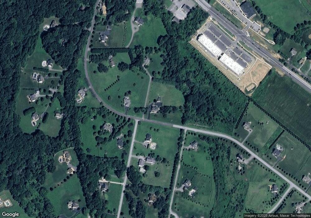 5635 Rhonda Rd, Sykesville, MD 21784 - photo 1