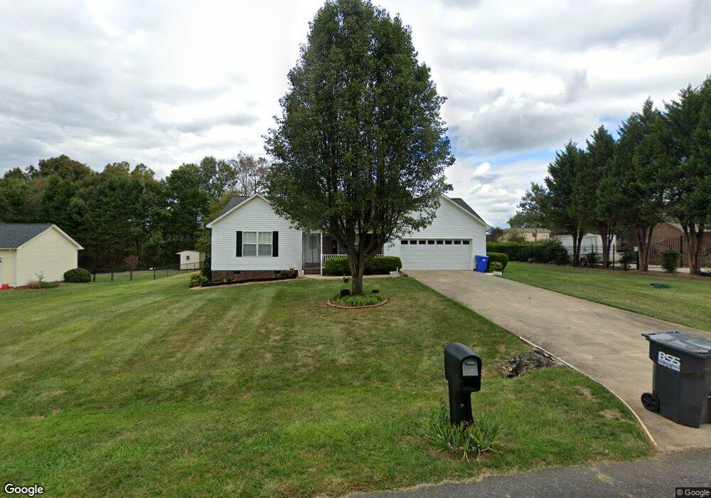 116 Fawnwood Dr, Statesville, NC 28625 - photo 1