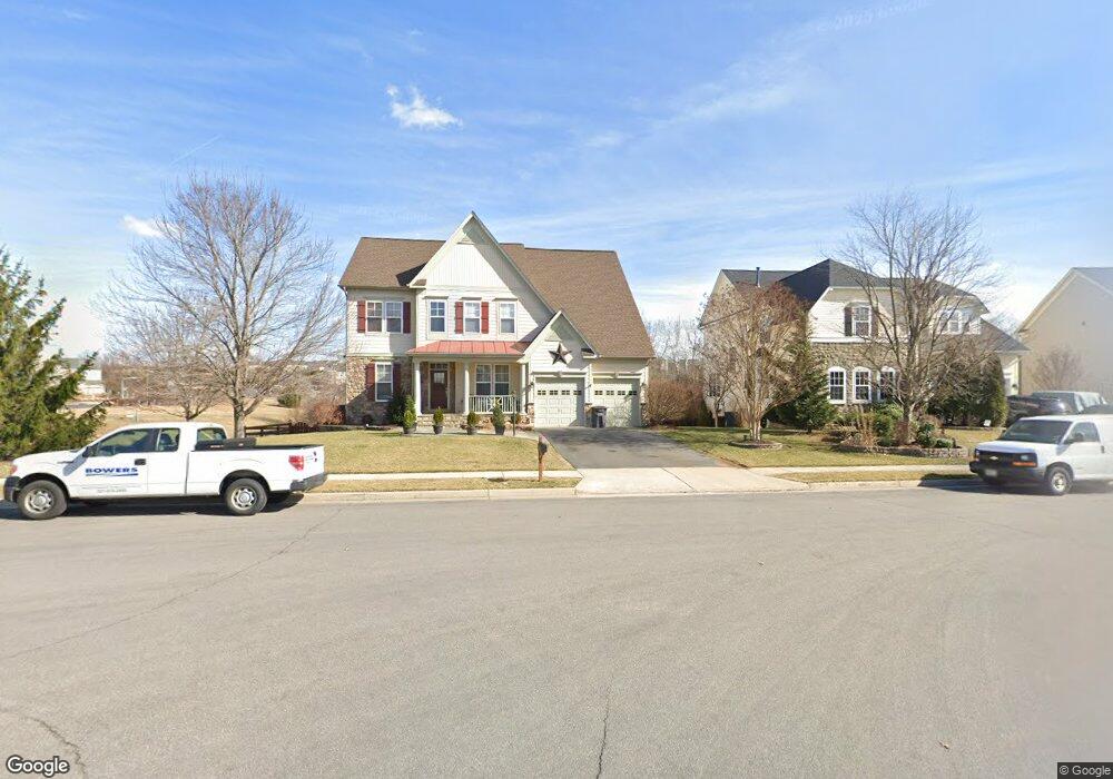 9404 Falling Water Dr, Bristow, VA 20136 - photo 1