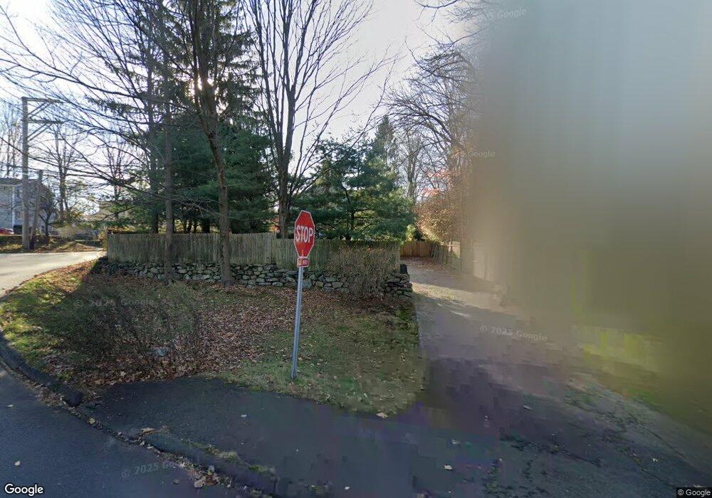 374 Flax Hill Rd, Norwalk, CT 06854 - photo 1