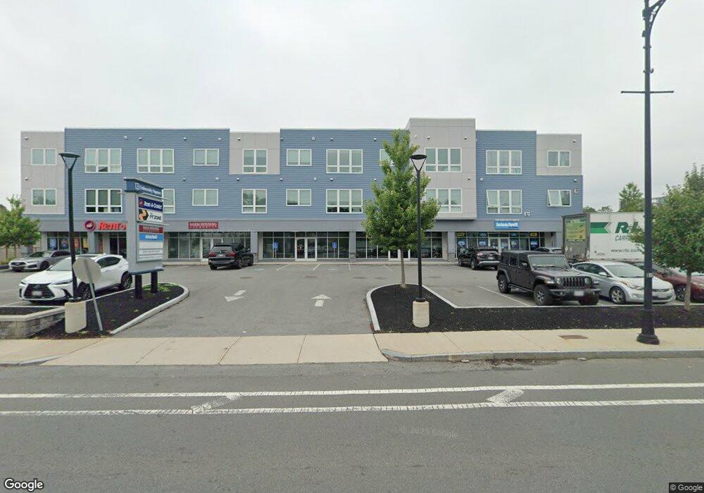 132 Canal St, Salem, MA 01970 - photo 1