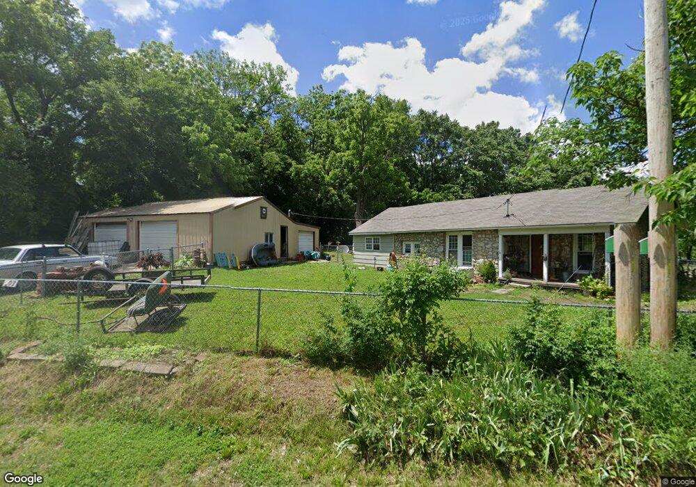 411 W, Neosho, MO 64850 - photo 1