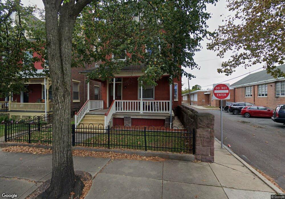 238 Beech St, Pottstown, PA 19464 - photo 1