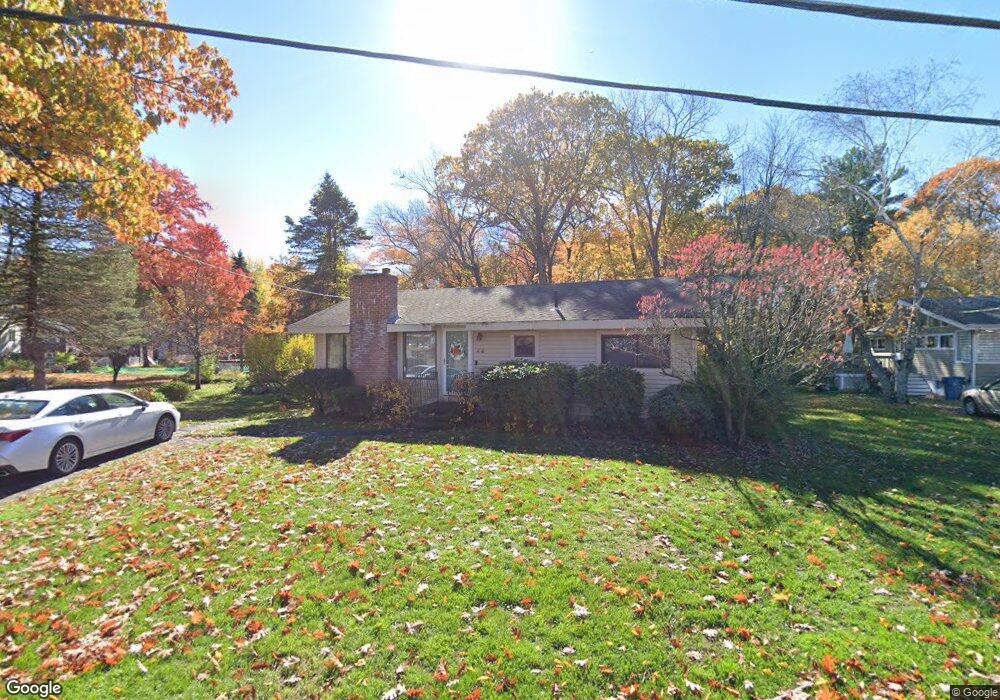 44 Locust St, Burlington, MA 01803 - photo 1