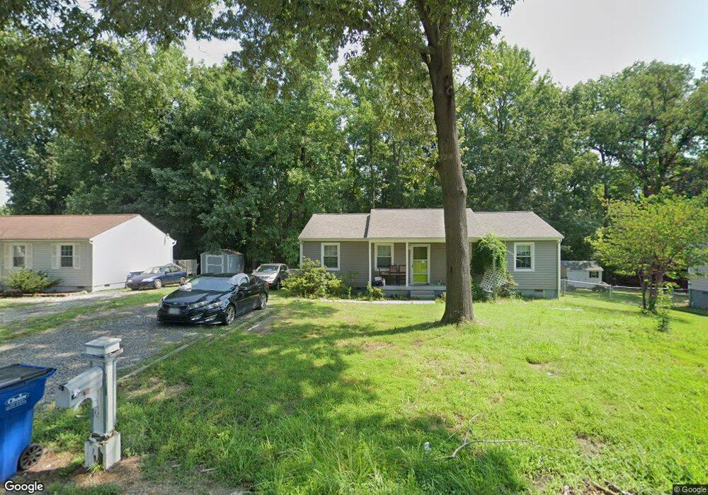 3913 Robert e Lee Dr, Hopewell, VA 23860 - photo 1