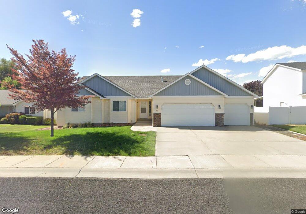 811 E Collin Ave, Medical Lake, WA 99022 - photo 1