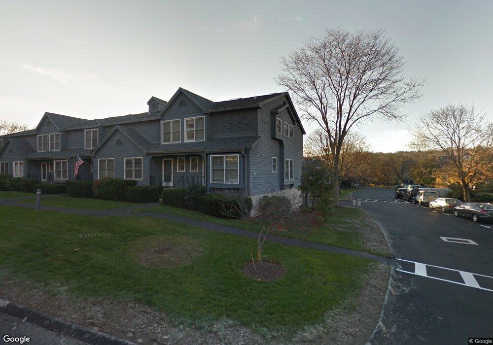 89 Fawn Ridge Ln, Norwalk, CT 06851 - photo 1