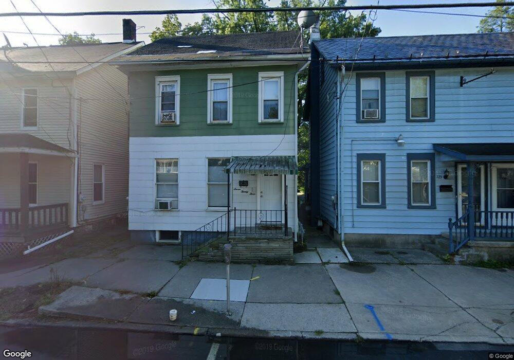 723 Sarah St, Stroudsburg, PA 18360 - photo 1