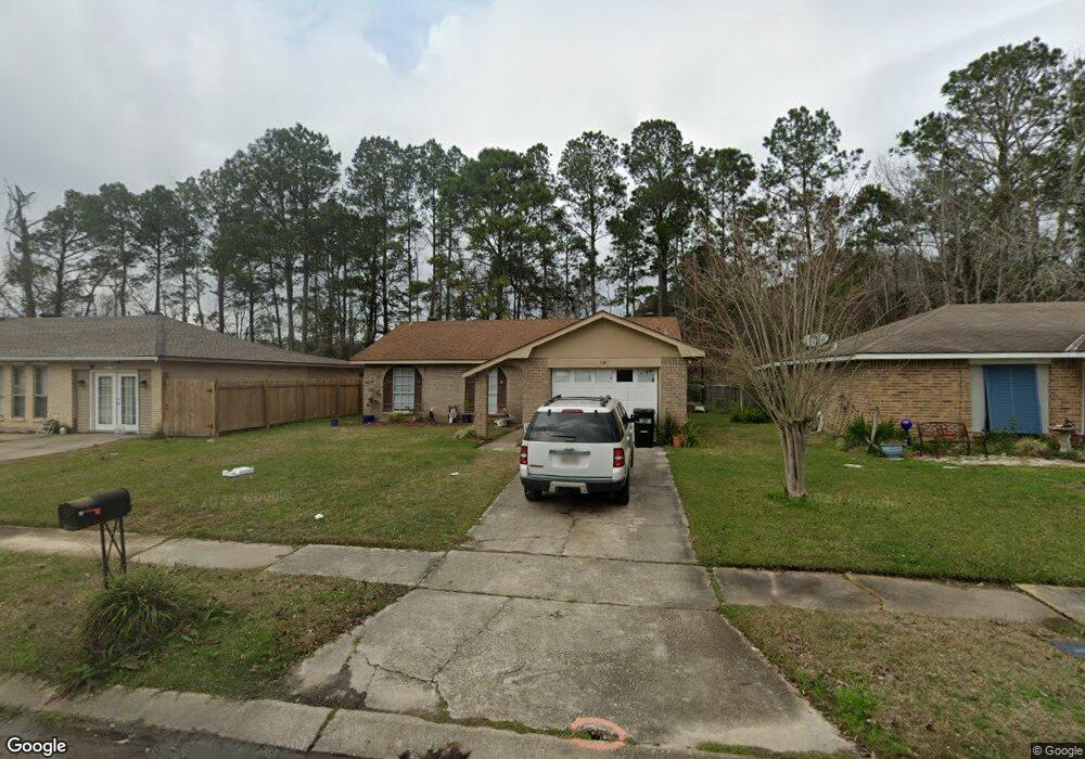 224 Foxbriar Ct, Slidell, LA 70461 - photo 1