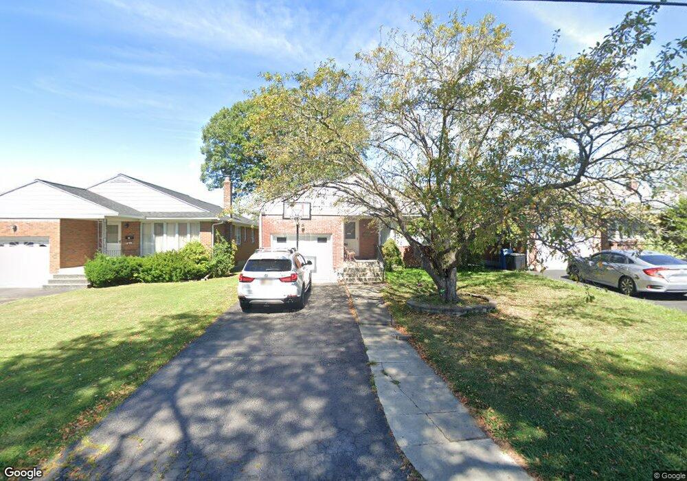 120 Edgecomb St, Albany, NY 12209 - photo 1