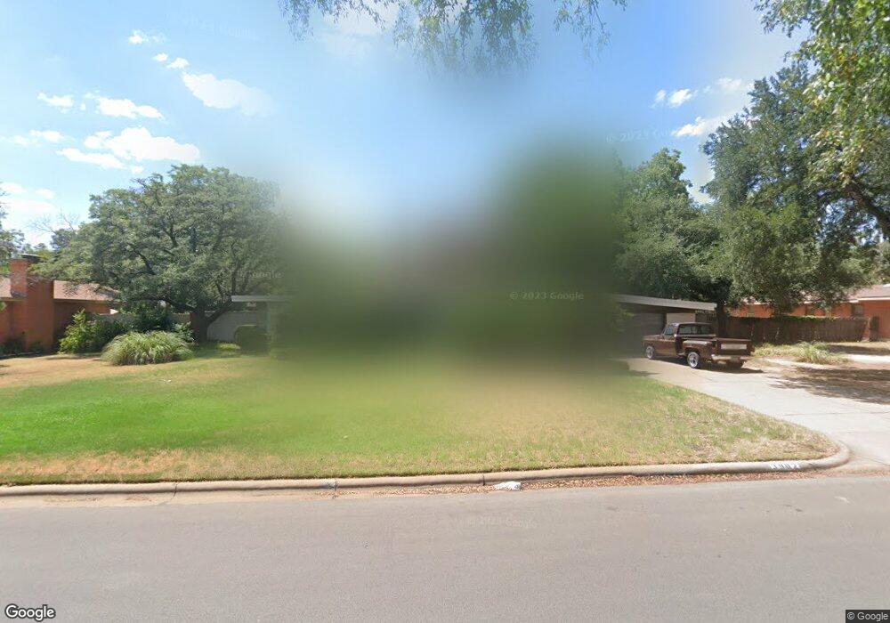 3902 Southmoor Ln, Wichita Falls, TX 76302 - photo 1