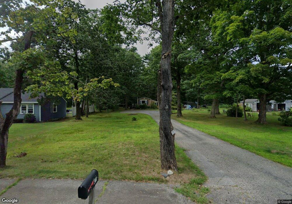 25 Maple Ave, Kennebunk, ME 04043 - photo 1