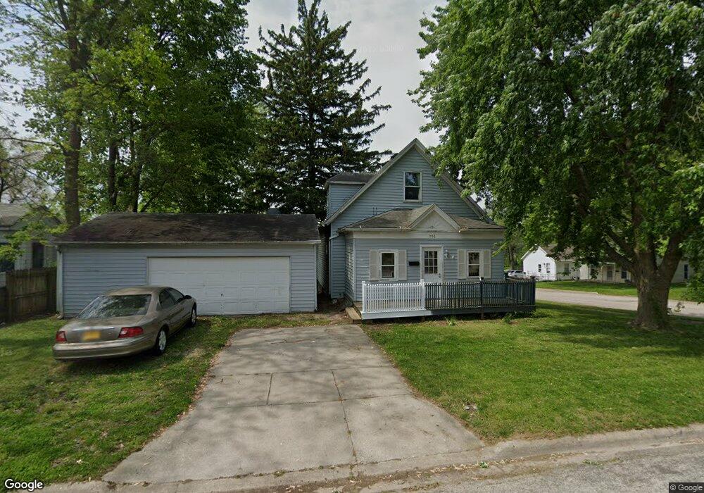 203 Willard Ave, Lincoln, IL 62656 - photo 1