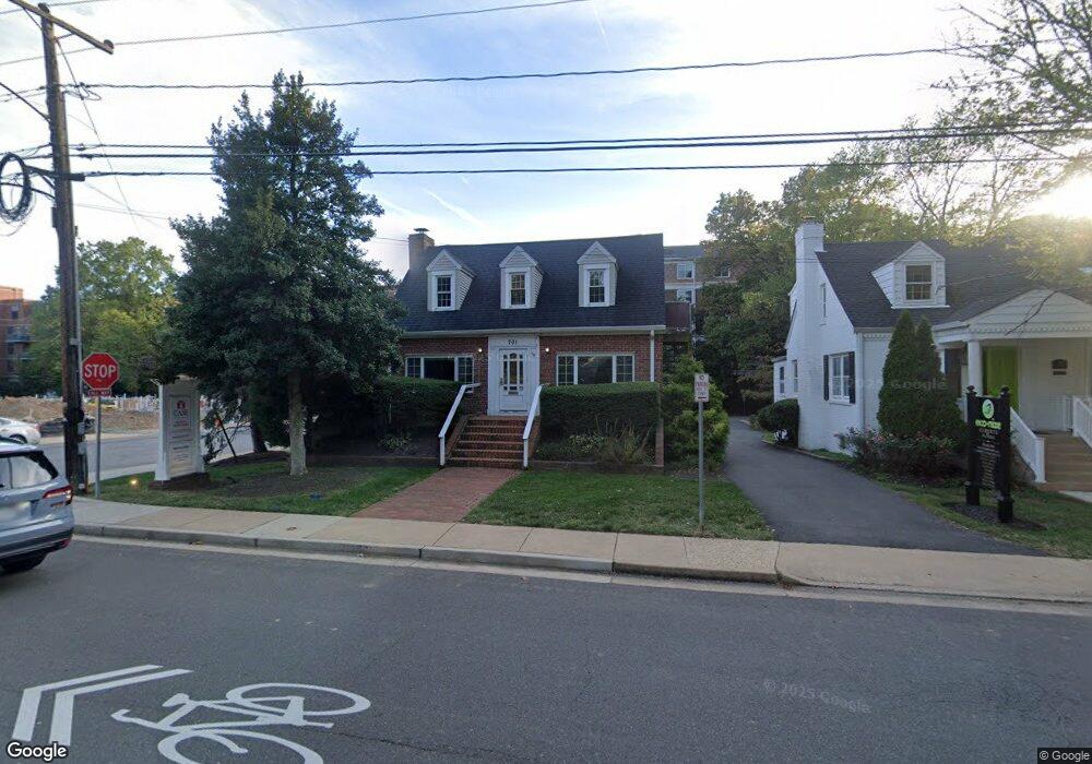 701 Park Ave, Falls Church, VA 22046 - photo 1