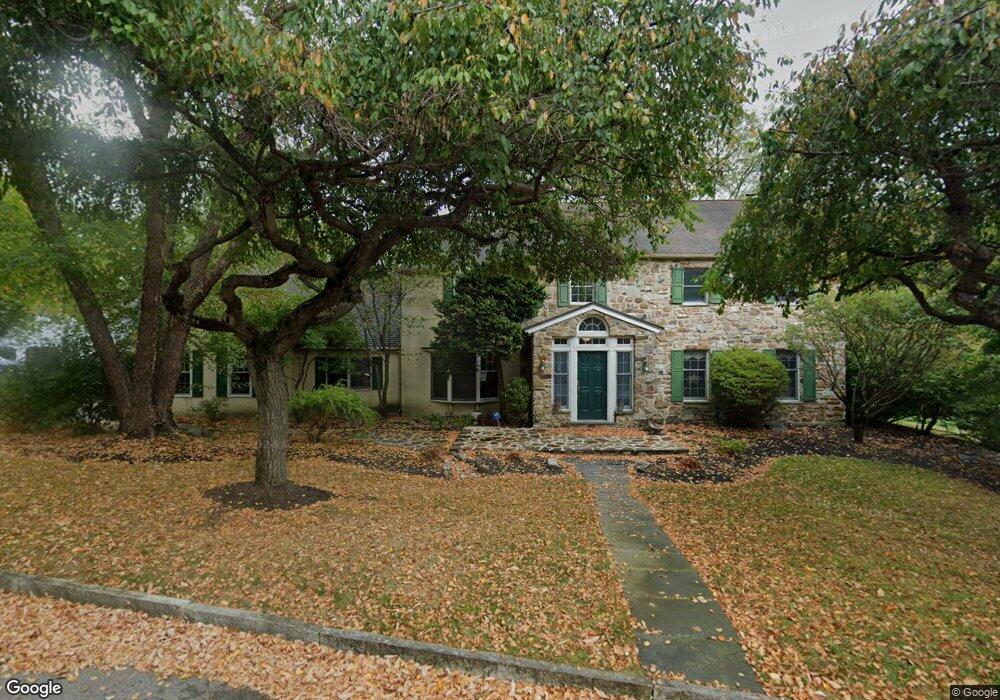 415 Wyntre Lea Dr, Bryn Mawr, PA 19010 - photo 1