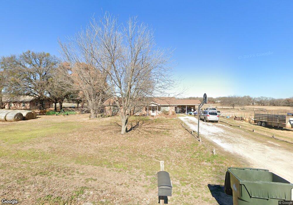 450 Laurie Ln, Springtown, TX 76082 - photo 1