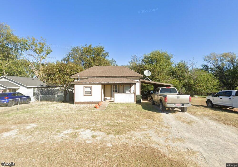 412 E Oklahoma Ave, Sulphur, OK 73086 - photo 1