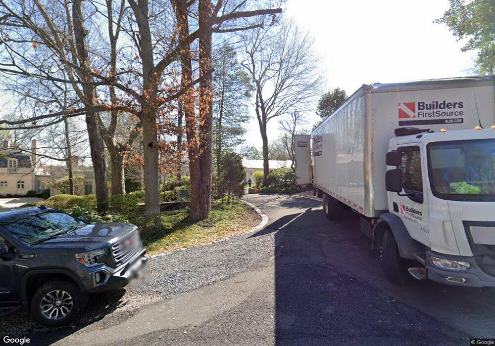 1259 Crest Ln, McLean, VA 22101 - photo 1