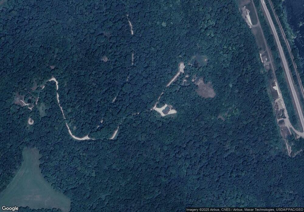 1860 Majestic View Ln, Lansing, IA 52151 - photo 1