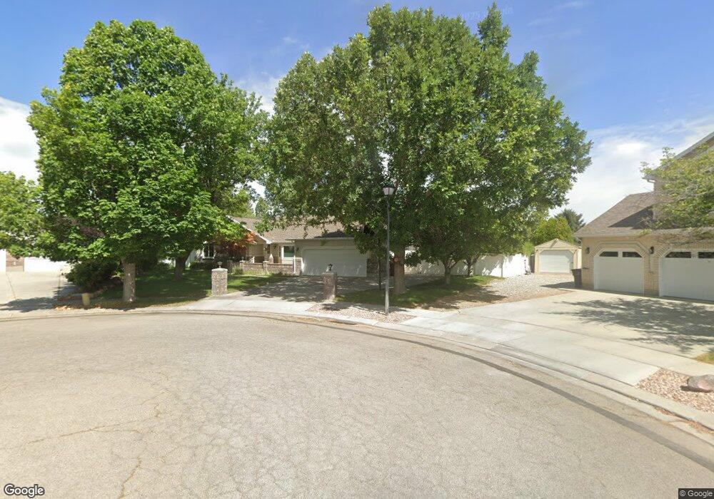 9516 Misty Oaks Cir, South Jordan, UT 84095 - photo 1